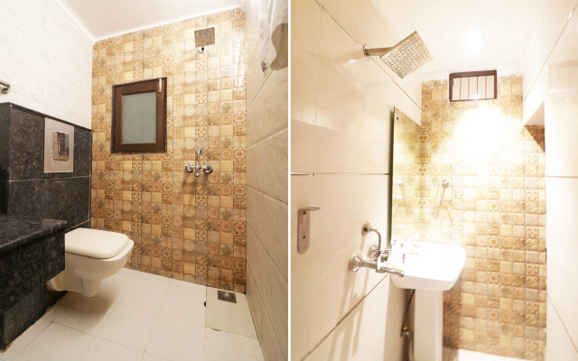 OYO 49069 A Suites