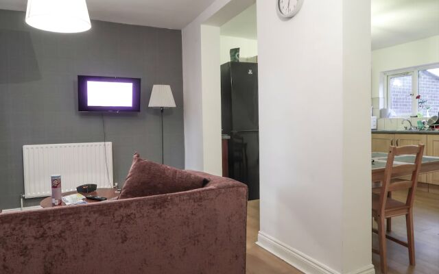 Bazely Street - Deluxe Double Room
