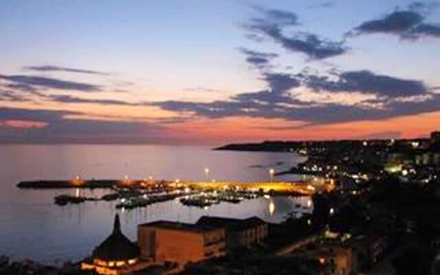 House With 2 Bedrooms in Sciacca, With Wonderful sea View and Furnishe