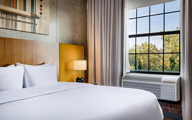 The Loom Hotel, Tapestry Collection by Hilton