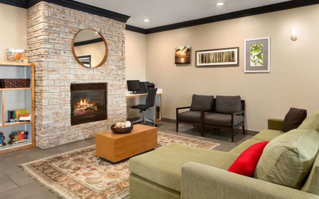 Country Inn & Suites by Radisson, Manteno, IL