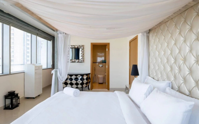 59th Floor Sea View of Marina