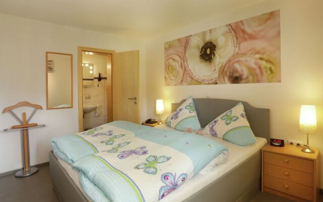 Bright Apartment in Medelon With Jacuzzi and Sauna