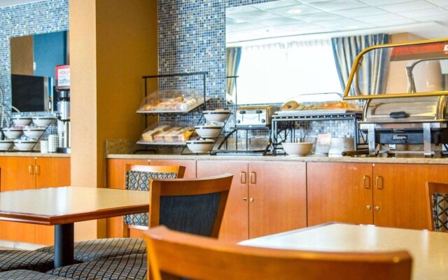 Comfort Inn & Suites Orlando North