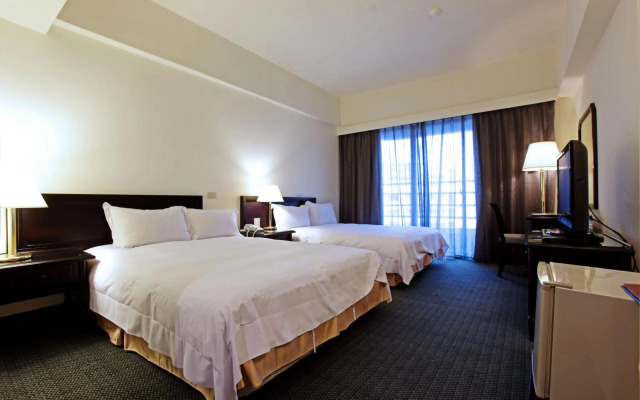 Metro Hotel - Howard Group