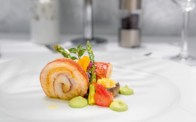 Mauricia Beachcomber Resort & Spa