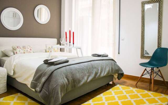 Outstanding One Bedroom Flisvos Apartment