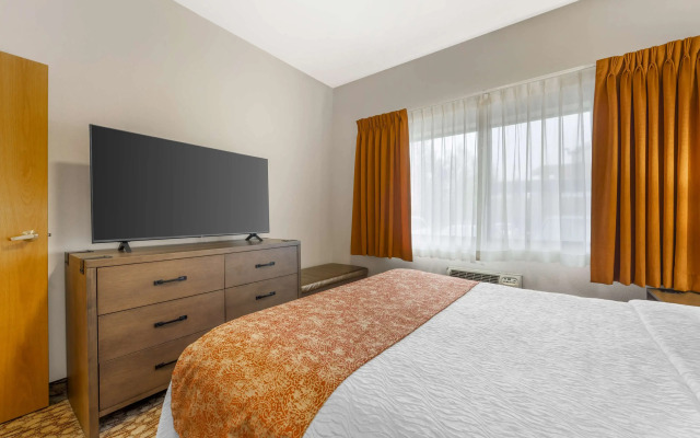 Best Western Plus Mill Creek Inn