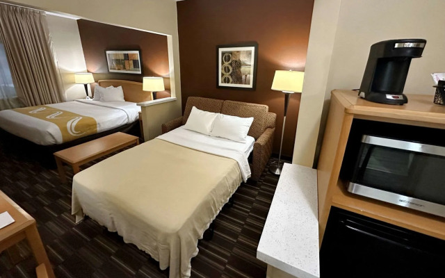 Quality Suites Near West Acres