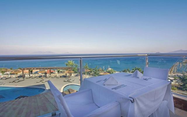 Grand Blue Beach Hotel