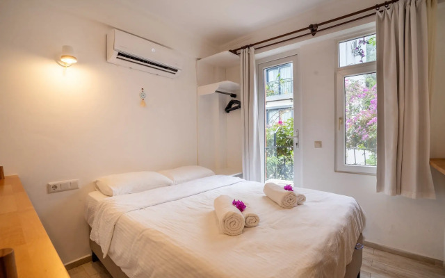 Hideaway Hotel