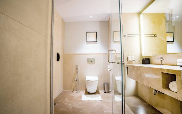 Holiday Inn Lucknow Airport by IHG