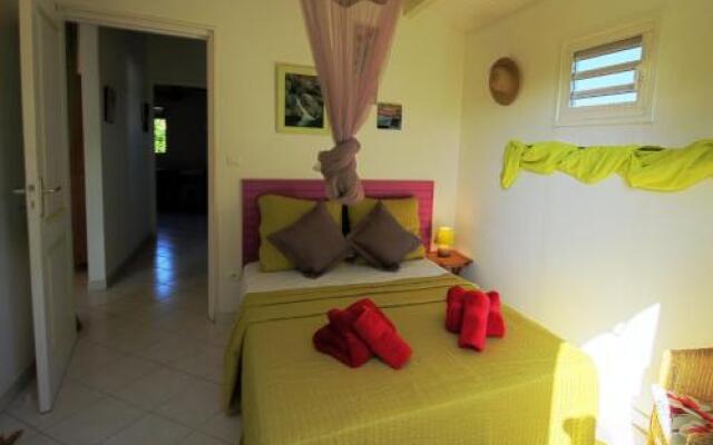 Villa with swimming pool (MQSA27)