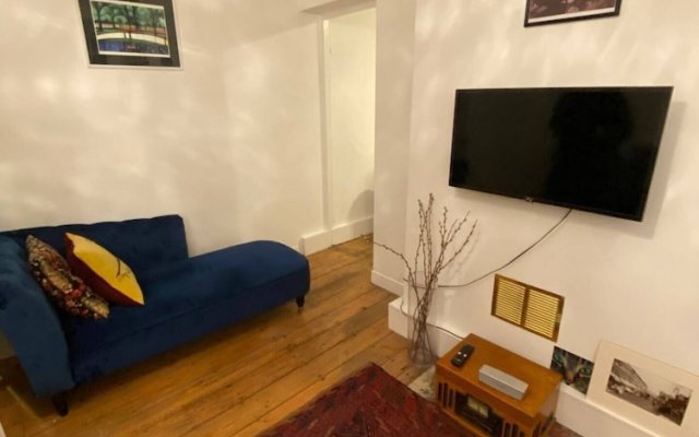 Trendy 1BD Flat - 5 Mins to Cambridge Heath!