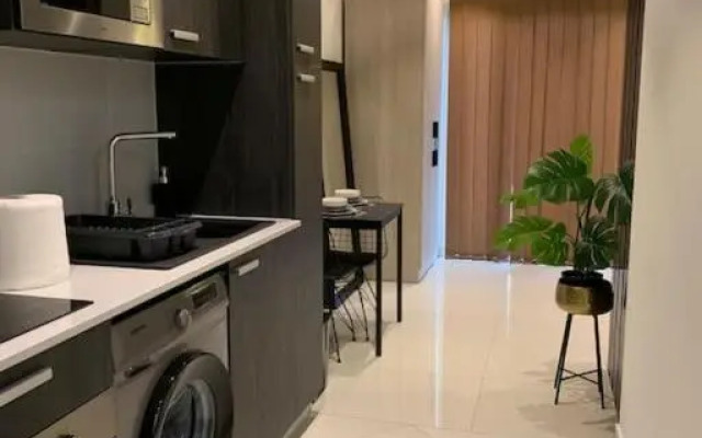 The Lennox suite Airport residential Area