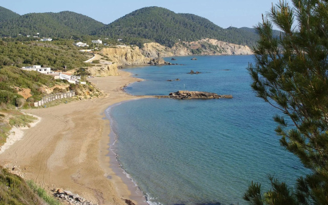 Invisa Hotel Club Cala Blanca