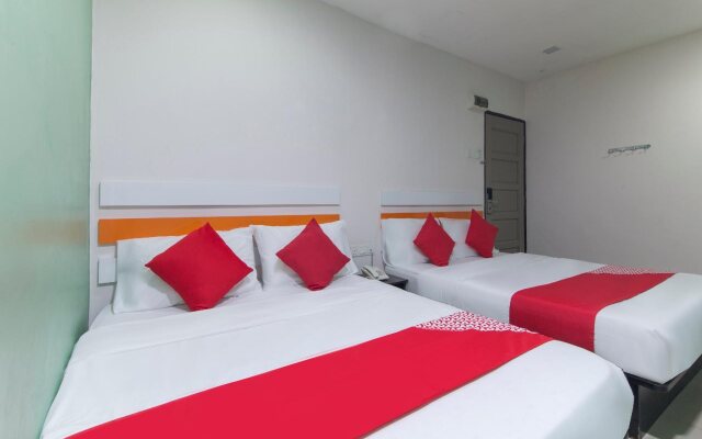 OYO 90296 Red Orange Hotel Port Klang