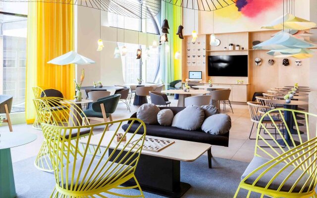 Cove - Centrum, Passage