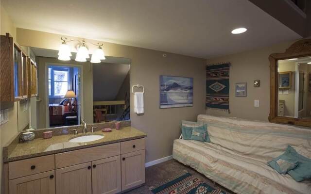 Columbia Place Condominium