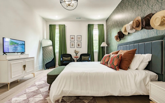 The Row on West Iris