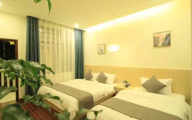 Puzhehei Jiuqi Mountain House Inn