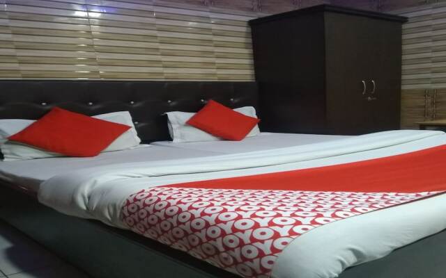 Ajay Hotel