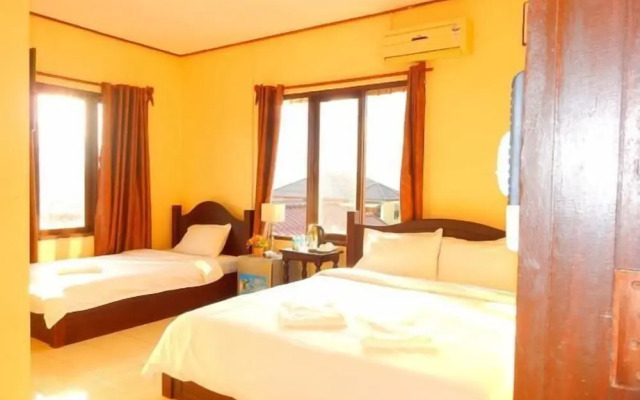 Vang Vieng Camellia Hotel