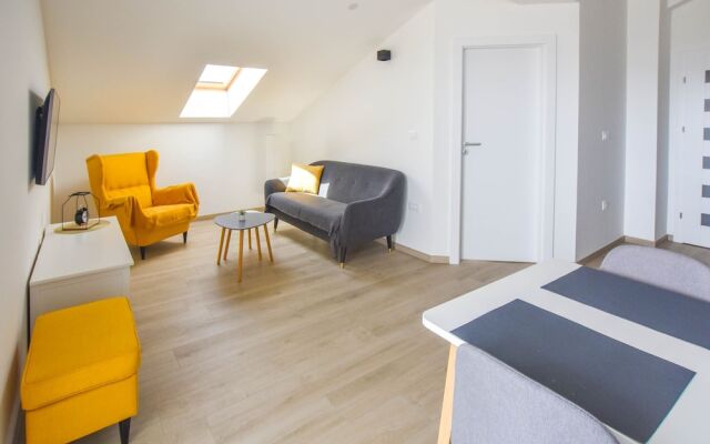 Apartments and Room Danijel