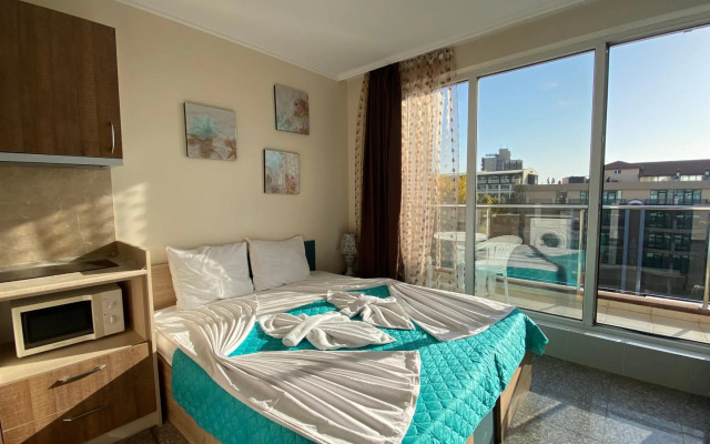 Private Cozy Studio Admiral Plaza C53