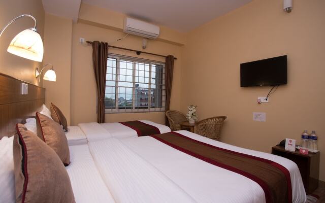 OYO 226 Hotel Pokhara Blue Lake