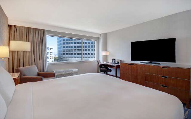 DoubleTree by Hilton LAX - El Segundo