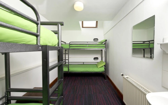 YHA Medway - Hostel