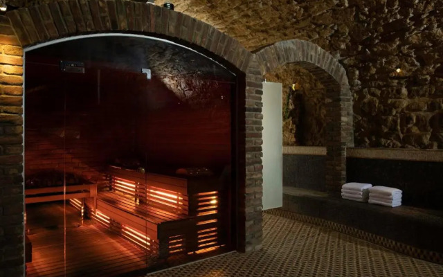 Hotel Leopolis
