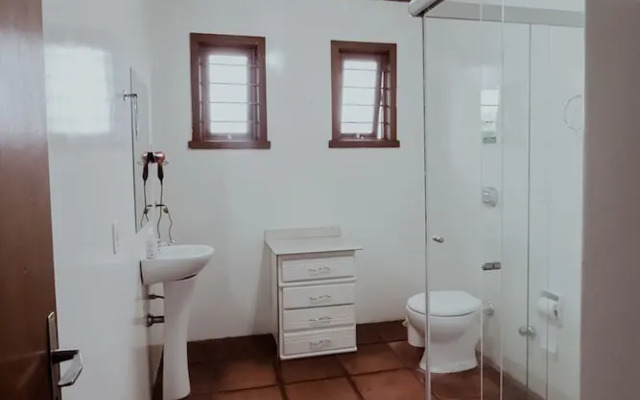 Tima Casa Ampla em Localiza o Privilegiada