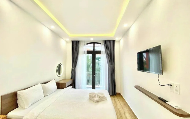 Mây House Grandworld on the beach