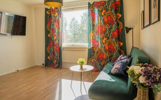 Design apartment with lake view, sauna, fireplace