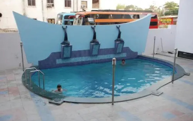 Hotel Tushar Executive