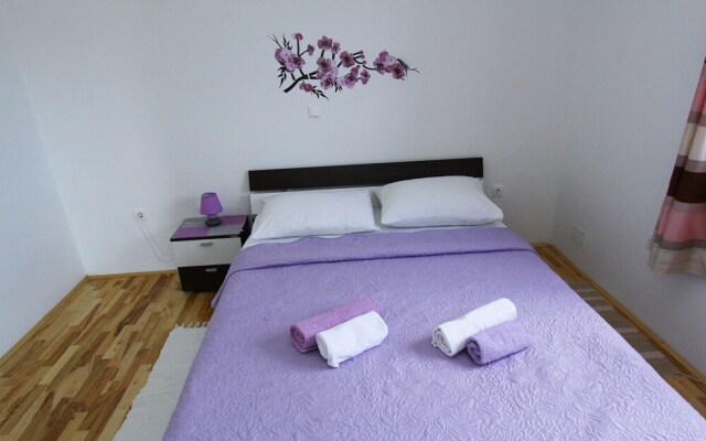 Renato - 150 m From Beach - A2