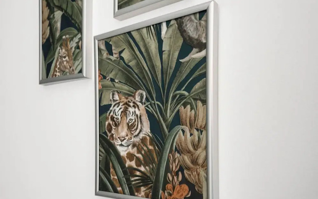 Stylish Modern Apartment - Free Parking - W