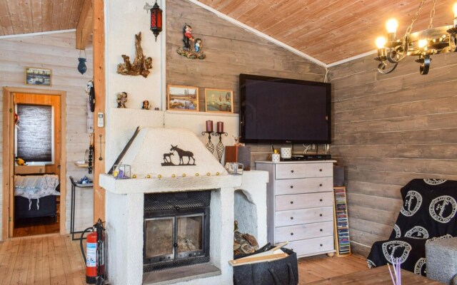 Awesome Home in Hægeland With 3 Bedrooms and Jacuzzi