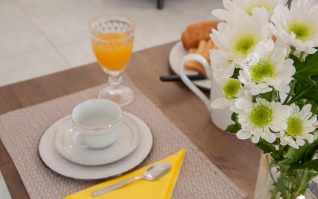 Vista Mare Suites , 2 min drive to the sea (1)