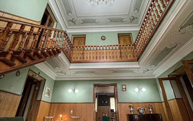 Guest House Top Floor