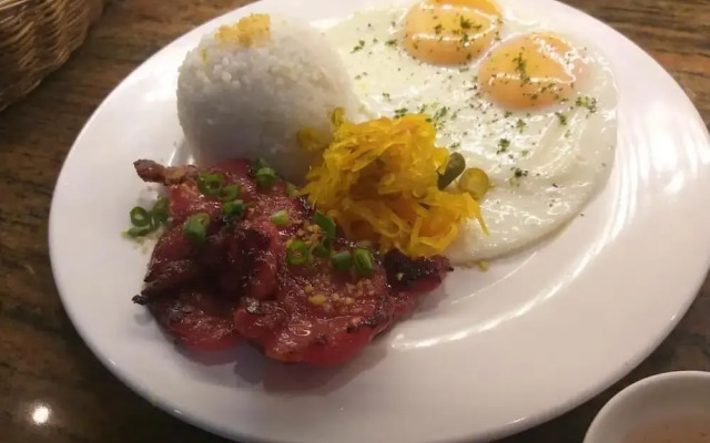 EON Centennial Plaza Hotel