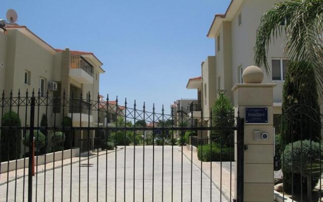 Pyla Gardens Apartment E 202