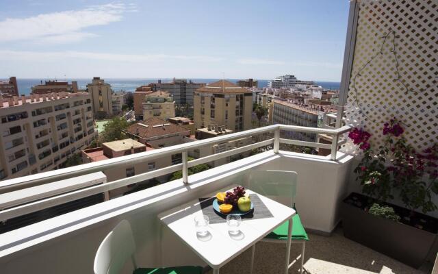 Lovely Quiet & Center Sea Views