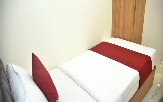 Vogue Cabin Stay Near NESCO