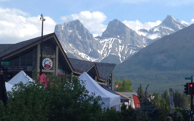 Apartment 411, Antique Heritage