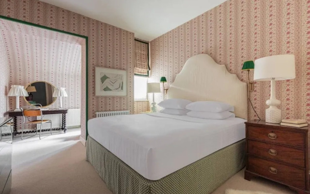 Porchester Square VI by Onefinestay