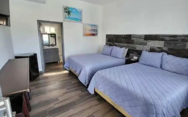 Cuatro Palmas Hotel
