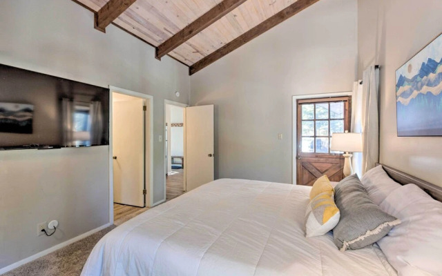 'enchanted Pines' Mountain Escape w/ Deck & Grill!